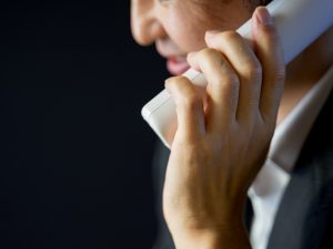 実は筆者の実家にも、太陽光発電システムが必要になるといったセールスの電話がかかってきたことがある。訪問だけでなく電話にも注意が必要だ