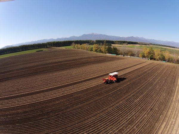 ヌプカのロビーは、旅行者同士だけではなく、地域の人との交流拠点だ