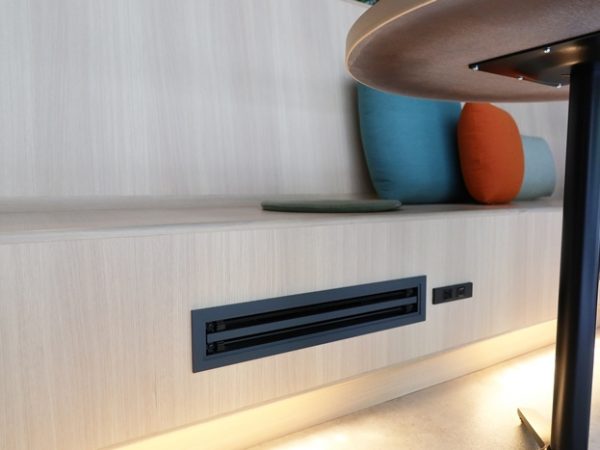 内覧会時の説明。さまざまな工夫を試行錯誤している