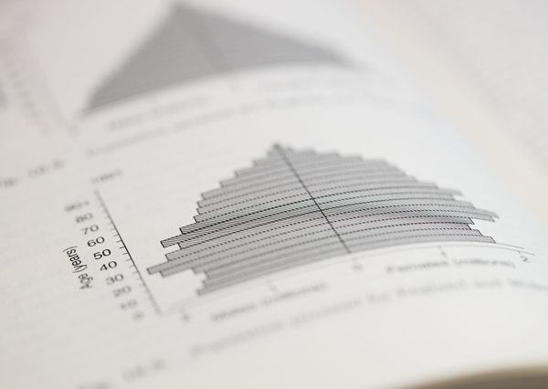 人口構成の変化はクレジット・サイクルの問題に影響をおよぼすという（画像はイメージ）