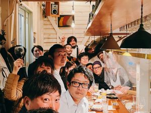 東海林氏が手掛けた飲食店は若い人たちに人気を博し、それが現在に続いている