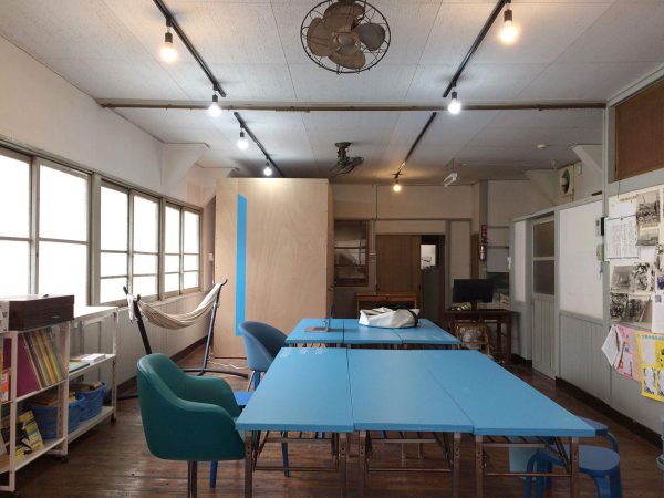 「RE SORT」から徒歩3分程度にあるカフェ「RE PORT」は、中尾氏夫婦が2015年から運営している。この場所を拠点にさまざまなイベントが盛んに行われている