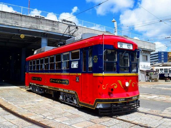 2020年1月、ビール電車がリニューアルして新たに「CITY CRUISE AKARI」という名前で誕生。形式200形愛称は「あかり」