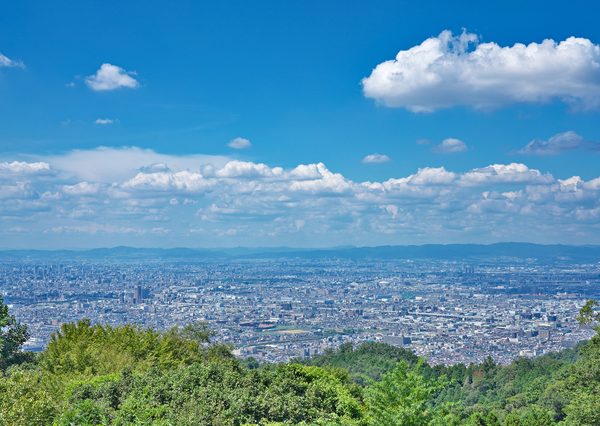 十三峠からみる大阪の平野