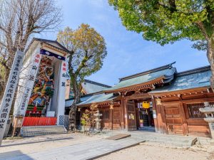 櫛田神社。飾り山笠が6月を除き一年中展示されており、博多っ子からは「お櫛田さん」の愛称で親しまれている（画像：PIXTA）