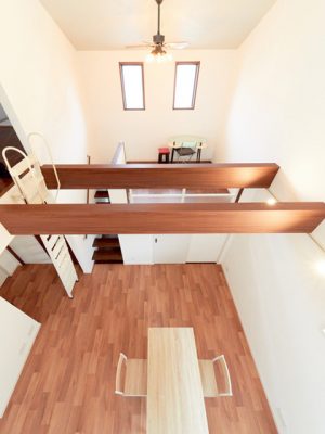 梁を利用したキャットウォークを作るときには掃除方法も考えておく必要がある