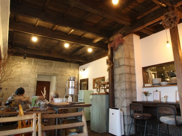 コンサルティングを担った平賀さん（左）と寺江さん夫妻