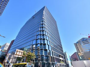 「天神ビッグバン」と「博多コネクティッド」の2つの再開発が進行している