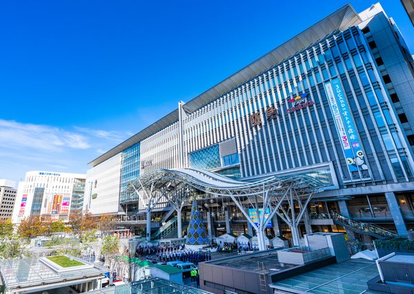 「天神ビッグバン」と「博多コネクティッド」の2つの再開発が進行している