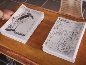 2組のやりとりは記録され、タブロイドとして当日販売された