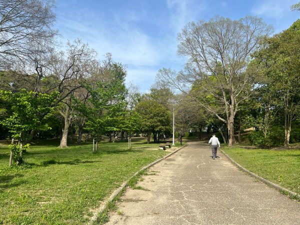 「LABO」では、株式会社アーバンリサーチがプロデュースする公園グッズを販売
