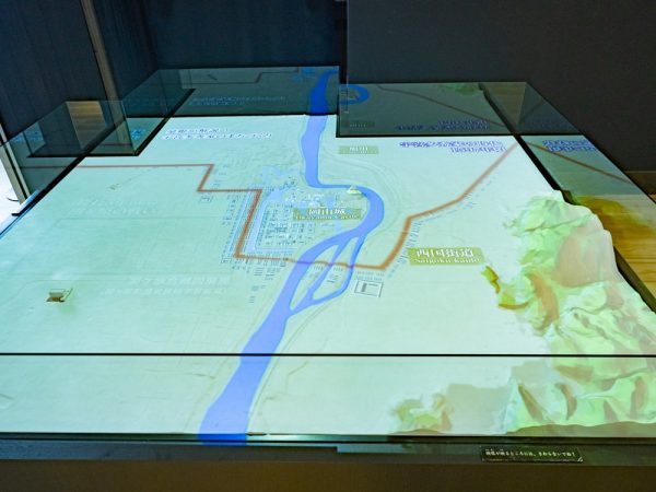 地下1階にある岡山城の模型展示