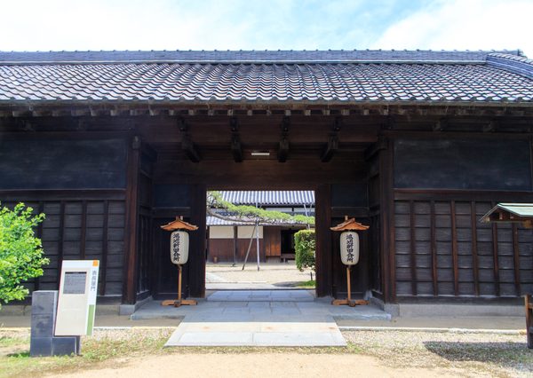 再建された大坂城