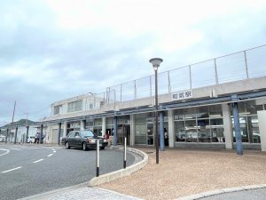 和気町の玄関口となるJR山陽本線の和気駅。岡山駅からアクセスしやすく、ICカードも利用可能だ
