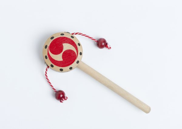 五木村の子守唄の少女像