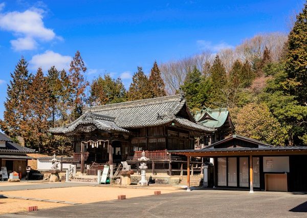 和気町は、奈良時代から平安時代に活躍した和気氏の祖、和気清麻呂の生地としてその名がついている。きっかけは聖地巡礼だとしても、町民との触れ合いや町の散策を通じ、こうした和気町の歴史や風土をより知ることができるだろう