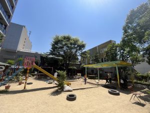 住宅街にある古小烏公園