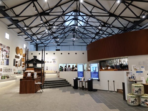 鏝絵だけでなく、建物のあちこちにこうした細かい遊びがあり、施主が楽しんでこの邸宅群を建てたことがわかる