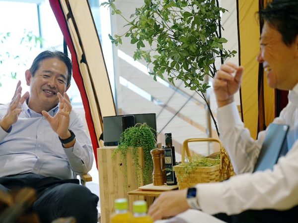 「社員には自発的に考え、行動できる人となり、また、現場主義・簡潔明瞭を心掛けてほしい」と語る竹内社長