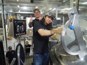 カナダ・トロントでヘッドブルワーとしてビールを作っていた植竹さん