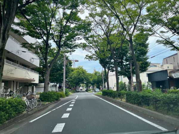 阪急神戸線と今津線が発着する西宮北口駅