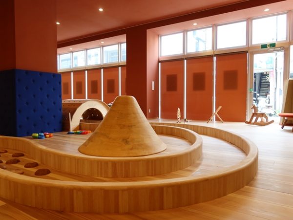 古文書を張った張子の虎。現代の紙ではそれほど強いものにはならないそうで、時代によって紙の強度も違うものらしい