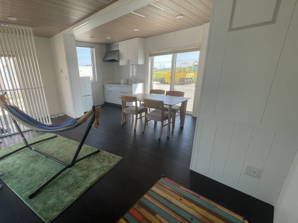 本館2階には、5ユニット分の広さの大きなセミナールームが設けられている。平常時は会議やセミナーなどで使用しているが、非常時には災害対策本部や受援施設の指示拠点となることが想定されている