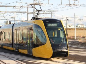 延伸などを除く路面電車路線の新設は国内では1948年に開業した富山地方鉄道伏木線（現 万葉線）以来75年ぶり