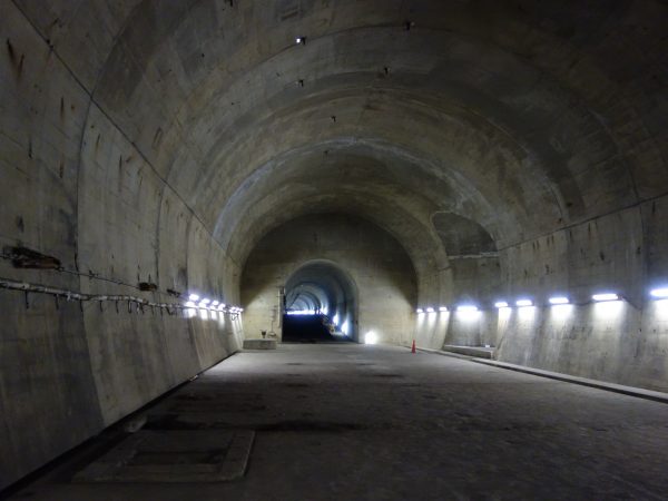 神戸といえば異人館と思っている人も多いだろう。だが、神戸の異人館は欧米にはない、横浜にはすでに無くなってしまった日本独自の洋館。山と海が近い神戸には港湾施設、土木施設も豊富で山手、御影、住吉には信じられないほどの豪邸も。そんな神戸のモダン建築を楽しめるイベントが開催される。