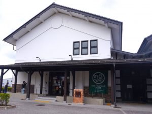 もりおか町家物語館の蔵は、カフェや多目的スペースとなっていて、ユニークなイベントも開催される