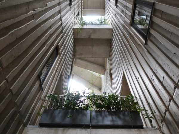 各階の平面図。最初に見た時にはなんじゃ、これは！と思った