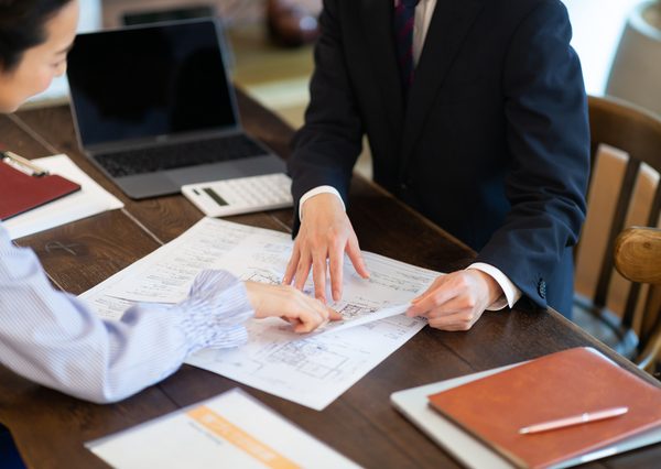 国土交通省が事業者に向けて公表したガイドラインでは、顧客との商談・契約・引き渡しの際に、評価書を使用して、省エネ性能を説明することが望ましいとされている