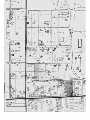 地図1　吉祥寺分譲地平面図（資料：東京府学務課「校地変更認可申請」1939より玄田悠大氏が作成）。左端の五日市街道から成蹊学園に到るが、その左側（西側）や上側（北側）に住宅地が分譲された。左斜め上（北西側）は別荘地だった

