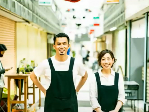 写真左：田村晟一朗氏、右：福岡佐知子氏（田村氏の投映資料より）