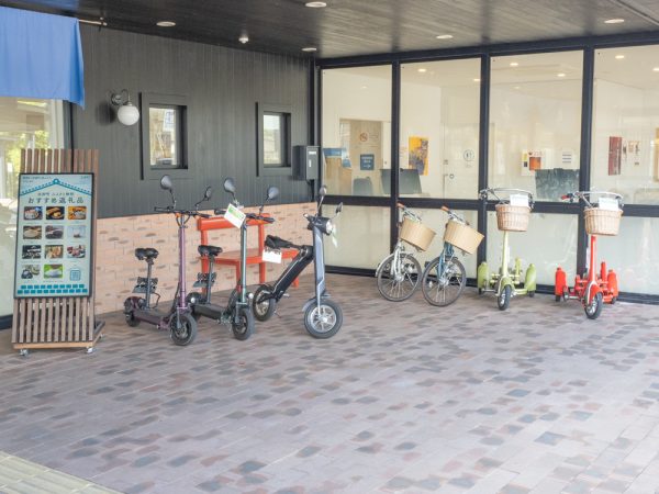 道路交通情報閲覧システムはタッチパネル対応ディスプレイで設置している