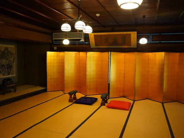 1階部分からの眺め。複雑な構造となっていることがよく分かる