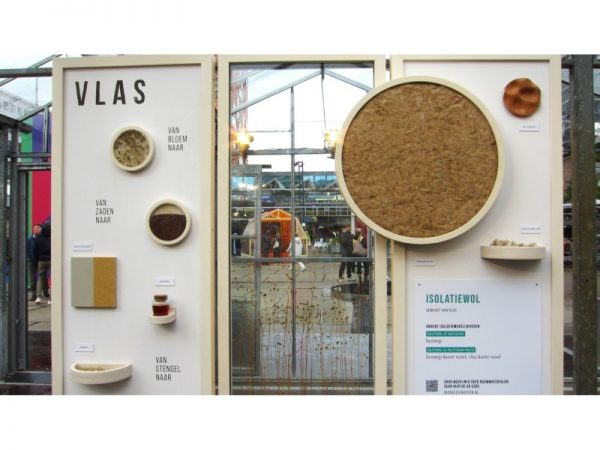 亜麻を使ったさまざまな建築材料　 © Naoko Yamamoto 