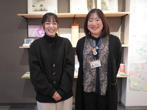 右から、鳥取市役所 市民生活部 地域振興課 移住定住促進係 平田ゆかり氏と同課 坂本愛寿氏