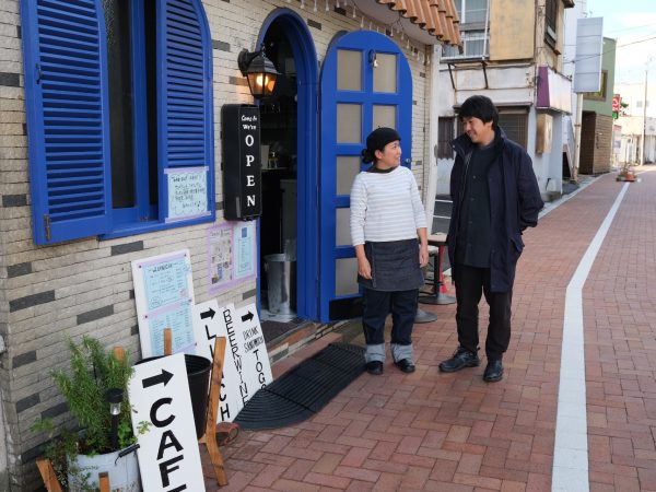 JINSの田中仁氏が手がけた「白井屋ホテル」の朝食「群馬の朝ごはん」。地元の食材を使って丁寧に作られた10種類以上の総菜をいただくのは至福のひととき
