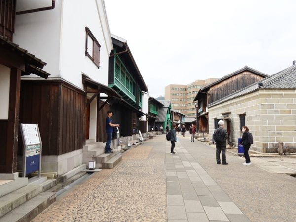 敷地内では次の整備に向けて調査が始まっている。建物は１棟の予定