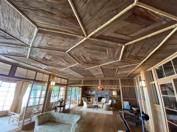 1階のリビング（写真：宮沢洋）