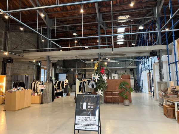 対岸からの風景（写真提供：NPO法人アクア・チッタ）