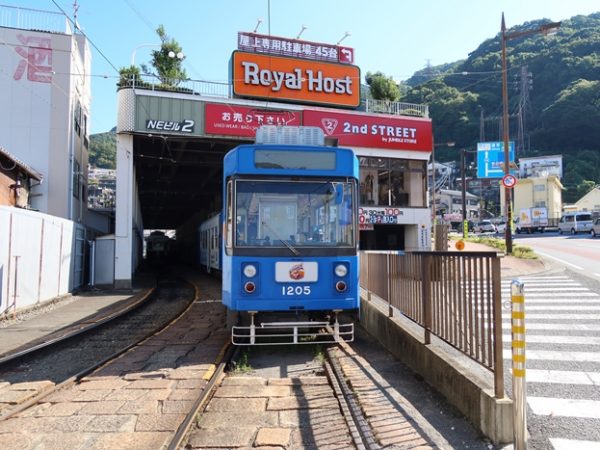 短いコースでも坂や階段があるコースでは体力が必要かも（写真提供：長崎国際観光コンベンション協会）