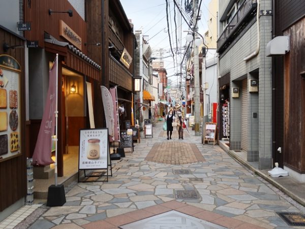 長崎駅周辺は2025年の完成を目指して複数の工事が進行中