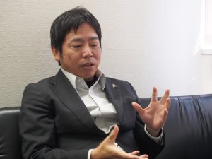 マイホームロボは、Lib Workの若手チームと、安心計画株式会社（福岡市）の共同開発。「住宅会社の枠を超え、住宅テックの会社を目指す」と瀬口氏