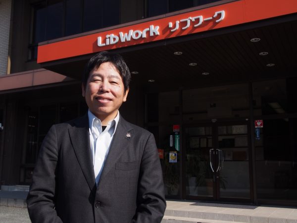 株式会社Lib Work 代表取締役社長 瀬口力氏。2024年1月、熊本県山鹿市のLib Work本社にて