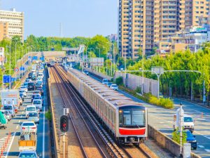 北大阪急行線を走行するOsaka Metroの車両