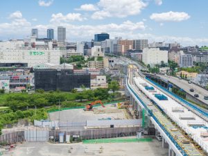 建設中の箕面萱野駅