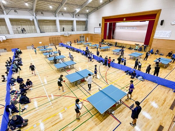 卓球大会の様子（提供：倭文西まちづくり協議会）