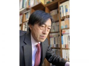 <b>田村 修</b>：株式会社不動産経済研究所 代表取締役社長。1960年生まれ。青森県出身。出版社勤務などを経て、1985年4月に㈱不動産経済研究所入社。日刊不動産経済通信の記者として不動産関連業界や行政を取材。総合不動産会社やマンションデベロッパー、不動産仲介会社、マンション管理会社、ハウスメーカー、大手ゼネコン、Jリート、アセットマネジメント会社、国土交通省、内閣府などを担当。2008年2月日刊不動産経済通信編集長、2015年5月取締役編集・事業企画部門統轄。2017年2月取締役編集事業本部長。2023年4月代表取締役社長。日刊不動産経済通信編集長兼任